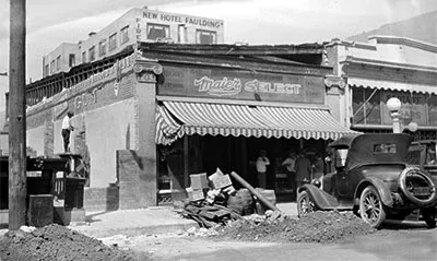 Historic Joe's Cafe — interior